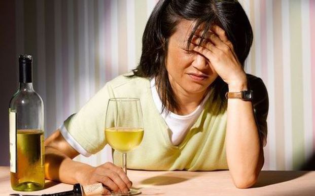 ảnh hưởng của rượu với phụ nữ