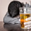 Acamprosal cai nghiện rượu an toàn cho người nghiện rượu suy gan